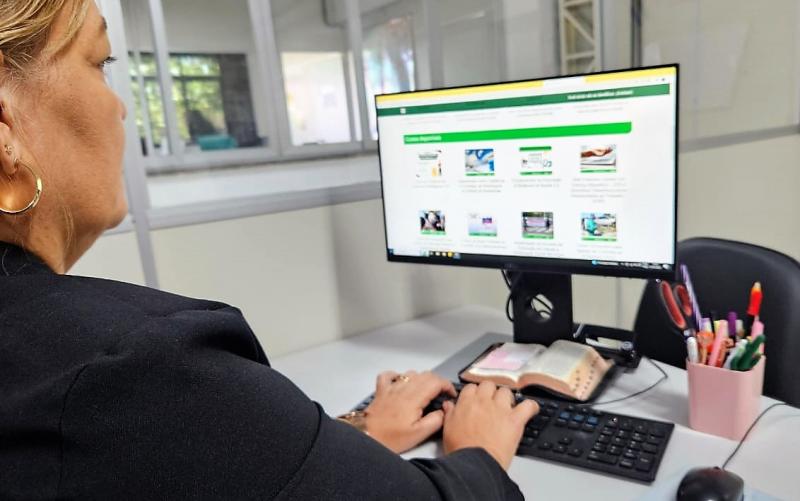 Julho Amarelo: Curso virtual gratuito sobre hepatites virais está disponível 