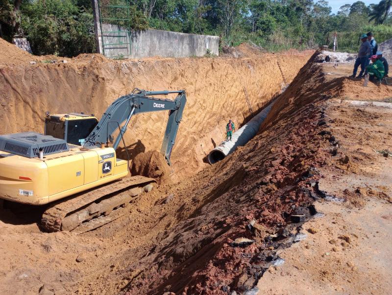 Moradores questionam interdição da rodovia Odovaldo Novo para execução de obra de drenagem 