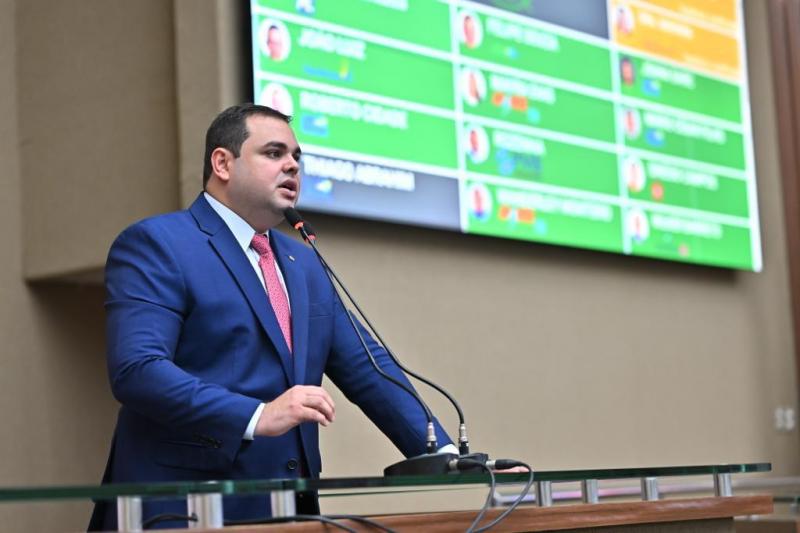 Roberto Cidade propõe criação do selo ‘Escola Amiga da Educação Inclusiva’ para adequar o ambiente escolar aos PcDs