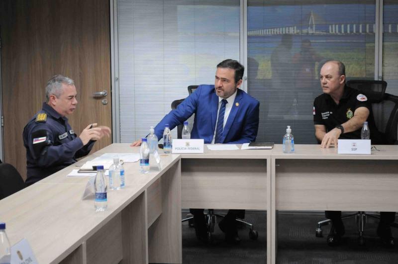 Secretário de Estado de Segurança Pública, general Carlos Alberto Mansur participa de reunião com a PF, PRF, PMAM, PC-AM e Seap 