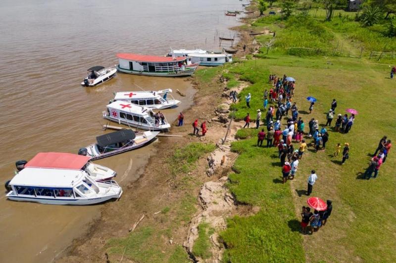 Bi Garcia reforça estrutura de saúde na zona rural com entrega de mais duas ambulanchas