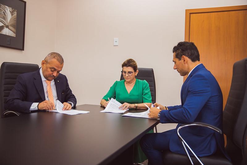 Poder Judiciário do Amazonas e Polícia Federal assinam cooperação técnica para facilitar a troca de informações que auxiliem no combate à exploração e tráfico de crianças e adolescentes
