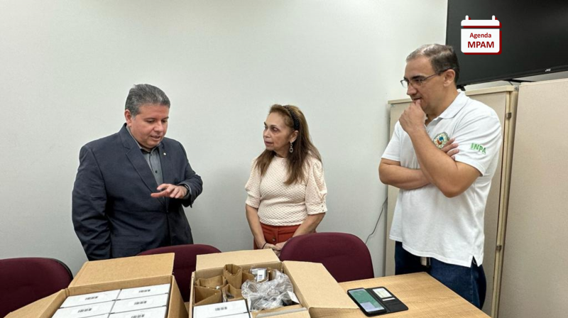 MPAM entrega equipamentos de controle da qualidade do ar para Programa de Meteorologia da UEA 
