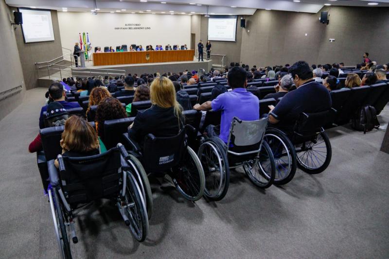 Amazonas discute políticas para a construção do Plano Nacional dos Direitos da Pessoa com Deficiência 