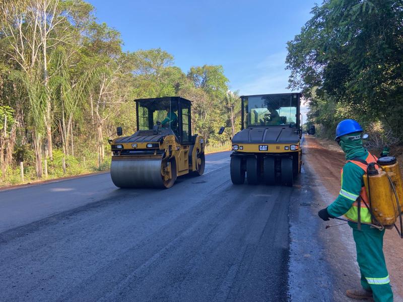 Governo do Amazonas avança com obras de revitalização e modernização na rodovia AM-352