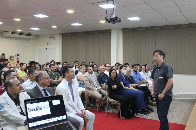 Com presença do médico da USP, FHAJ encerra semana de ortopedia com foco no atendimento ao paciente 