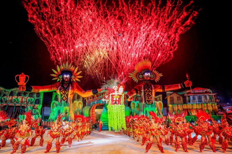 Tradicional leva para o Cirandódromo os encantos de Manacapuru