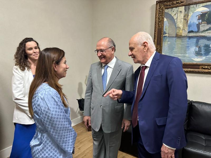 Governo do Amazonas participa do lançamento da Política Nacional de Cultura Exportadora em Brasília 