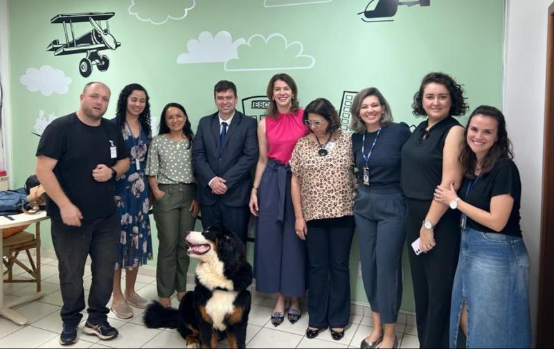 TJAM inicia estudo de viabilidade para a implementação do projeto “cães de assistência” visando ao suporte terapêutico de crianças e adolescentes vítimas de violência