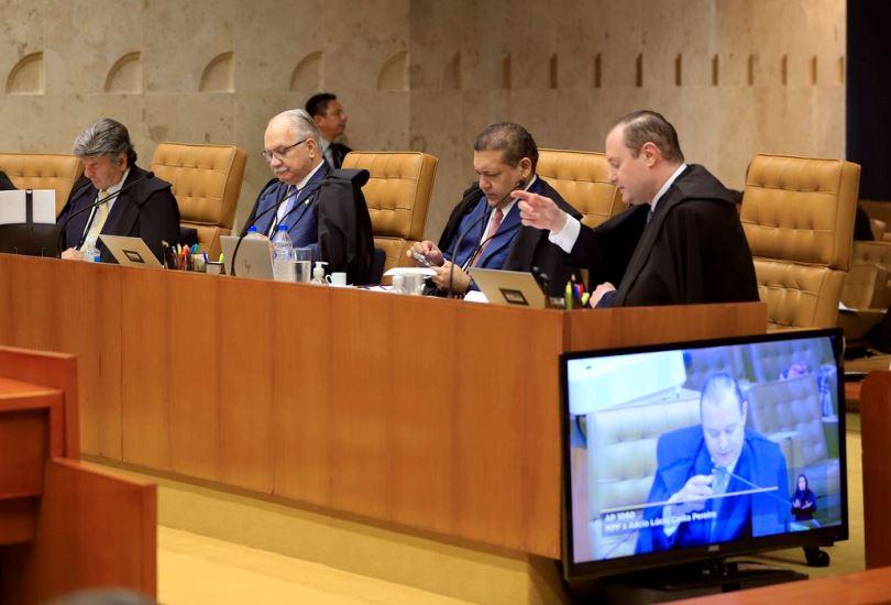 Ministro Fachin condena acusado do 8 de janeiro a 17 anos de prisão