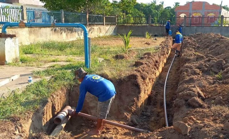 Prefeitura e SAAE expandem 400 metros de rede de água no Tonzinho Saunier