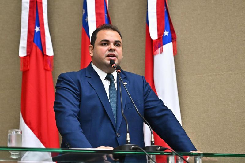 Roberto Cidade vai propor implementação de programa habitacional para moradores de área de risco em Manicoré