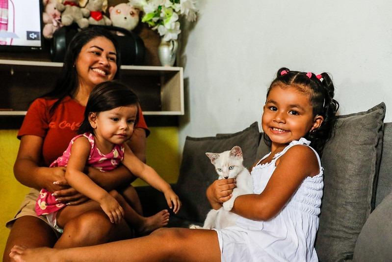 “A partir de agora minha filha vai ter um futuro diferente”, diz mãe de paciente beneficiada com o implante coclear