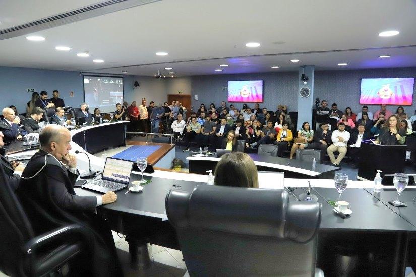 TCE-AM multa ex-gestores da Sect em mais de R$40 mil