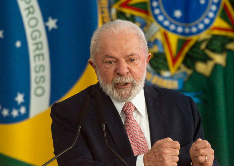 Lula lança edital de R$ 65,5 bi em recursos para municípios