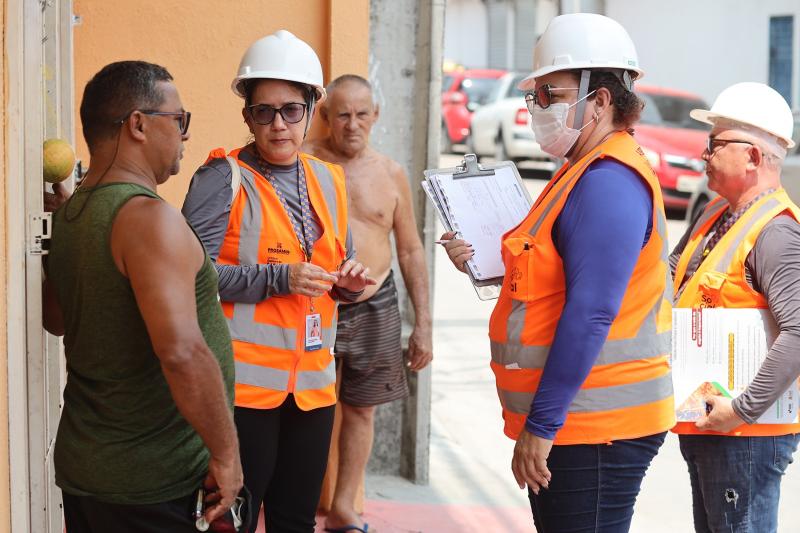Equipes do Prosamin+ realizam campanha de sensibilização nas ruas que serão beneficiadas com a implantação do sistema de esgotamento sanitário
