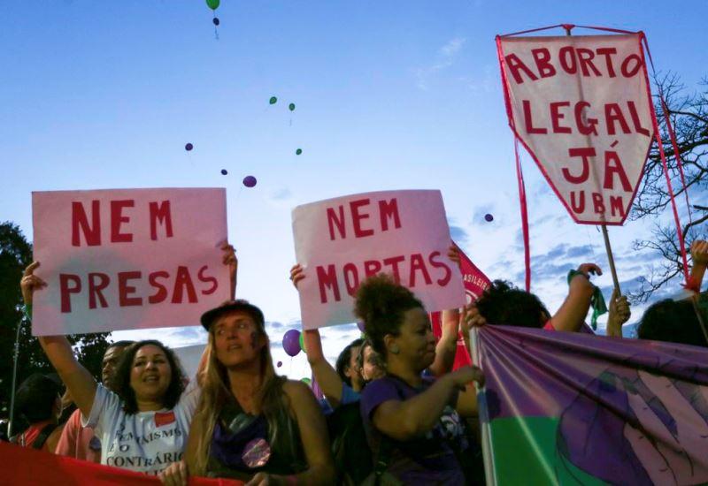 Legalização do aborto volta ao debate público com julgamento no STF