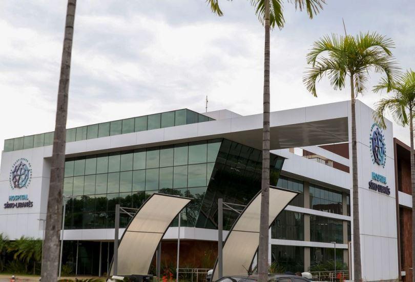 Lula passa por cirurgia no quadril em hospital de Brasília