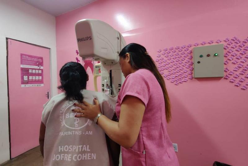 Campanha de Outubro Rosa começa em Parintins enfatizando saúde da mulher