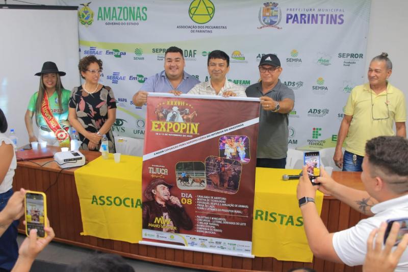 Terceiro maior evento de Parintins: 37ª Expopin é lançada e terá abertura com show do cantor Mano Walter