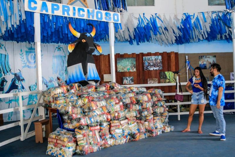 Caprichoso promove “Uma Ponte Solidária” para ajudar famílias atingidas pela vazante