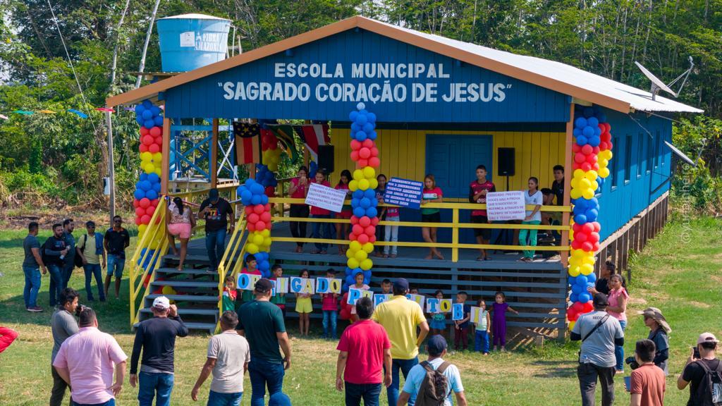 Semana de aniversário de Parintins inicia com inauguração de escolas
