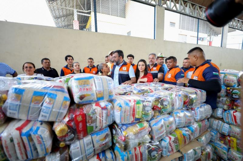 Em Manacapuru, Wilson Lima coordena entrega de ajuda humanitária a mais 3 mil famílias