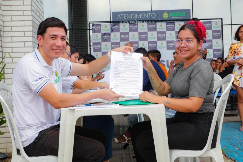 Governo do Estado reassenta mais 34 famílias beneficiárias do Prosamin+, nas comunidades da Sharp e Manaus 2000