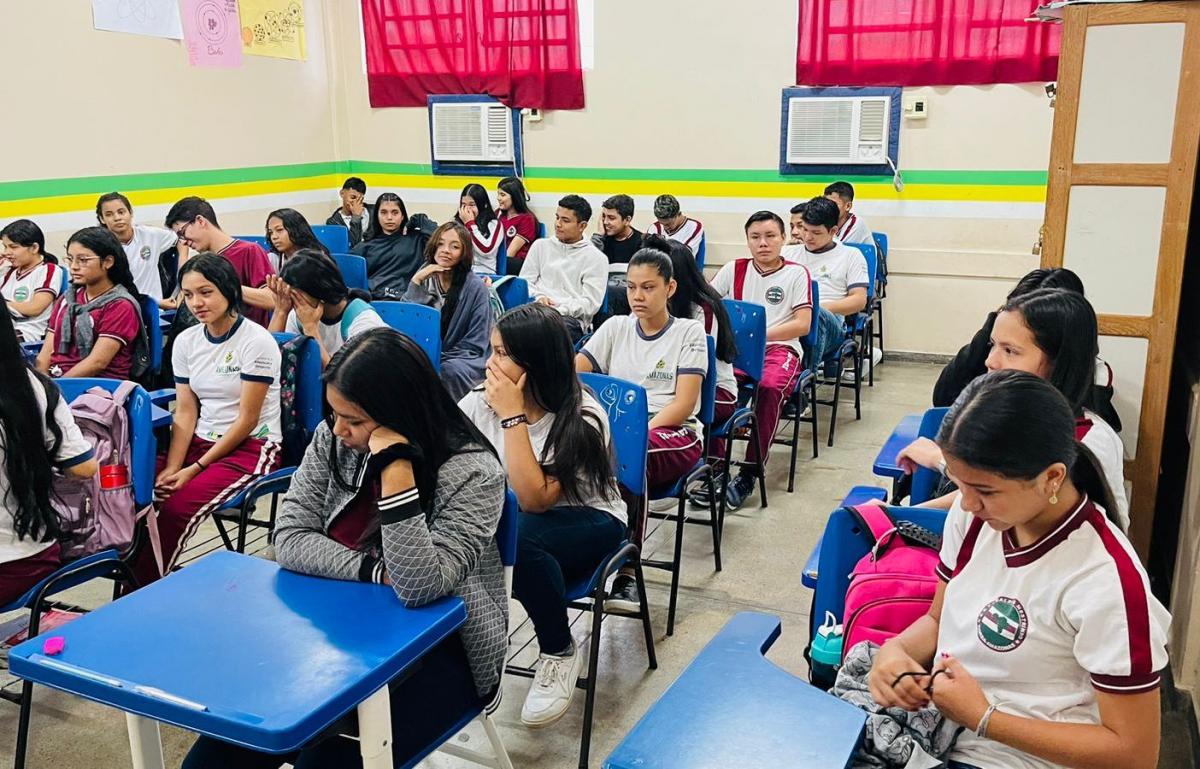 Saeb 2023 inicia em cem escolas da rede estadual no interior do Amazonas