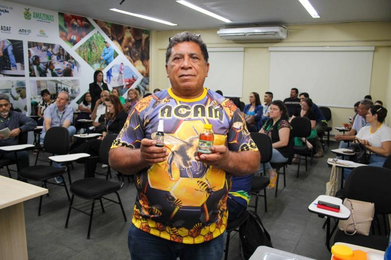 Sedecti apresenta o diagnóstico da cadeia de valor do mel no Baixo Amazonas
