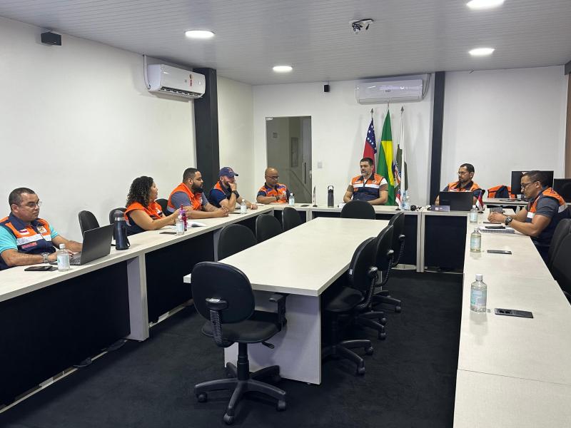 Defesa Civil Amazonas reúne com o Grupo de Apoio a Desastres para alinhar estratégias de enfrentamento à estiagem