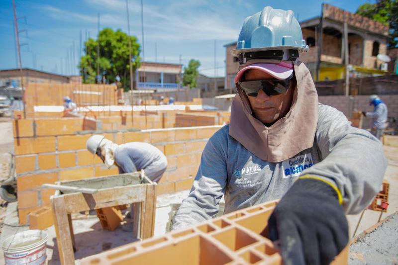 Governo do Estado estende prazo para credenciamento de empresas da construção civil ao Amazonas Meu Lar