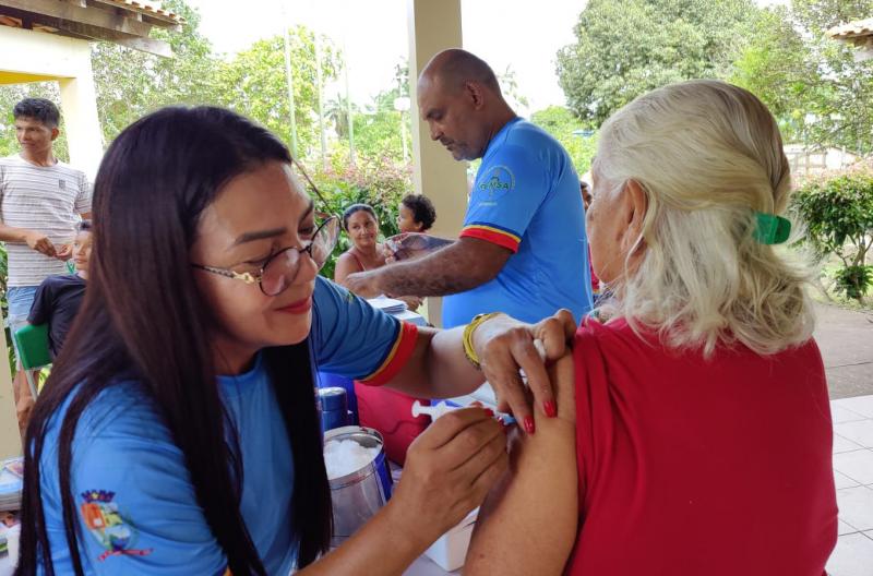 Vacinação contra influenza em idosos e crianças inicia em Parintins