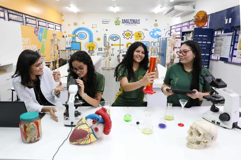 Rede estadual do Amazonas terá 15 representantes na 10ª edição do Programa Futuras Cientistas