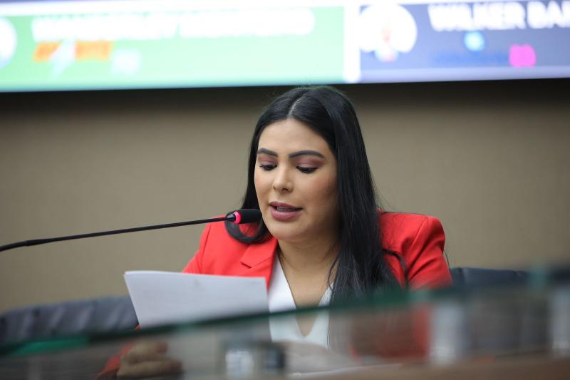 Mayra Dias propõe projeto de lei para facilitar reintegração às escolas de crianças e jovens que superaram o câncer