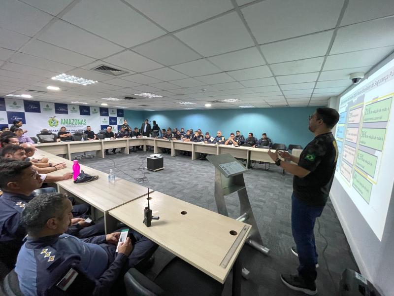 No Ciclo de Gestão de Desempenho, a SSP-AM destaca a integração das Forças de Segurança, resultando na redução de indicadores criminais