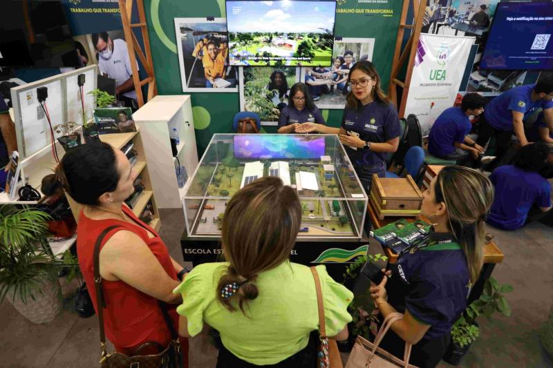 Secretaria de Educação encerra participação na ExpoAmazônia BIO&TIC com o projeto Escola da Floresta