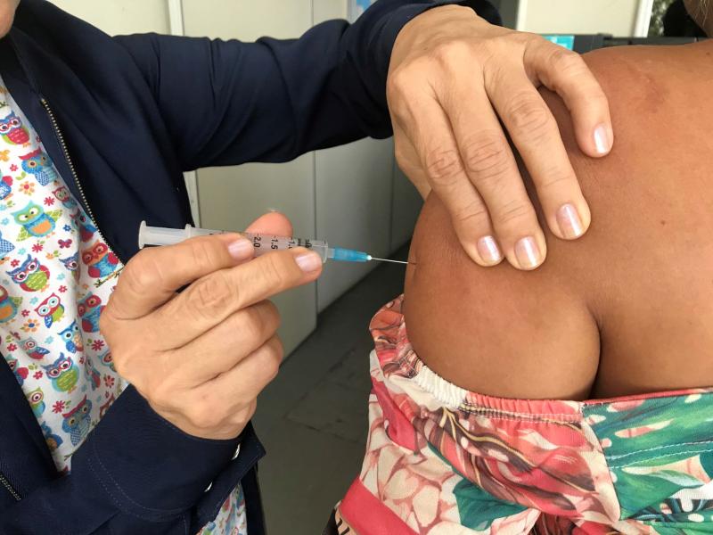 Saúde do Amazonas monitora Covid-19 e orienta sobre nova dose da vacina bivalente para idosos e imunocomprometidos