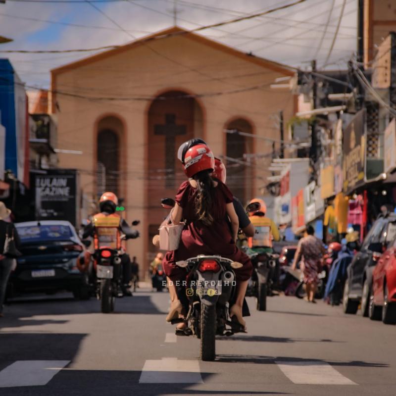 Economia: Festas de fim de ano aumentam expectativa de crescimento do comércio em Parintins