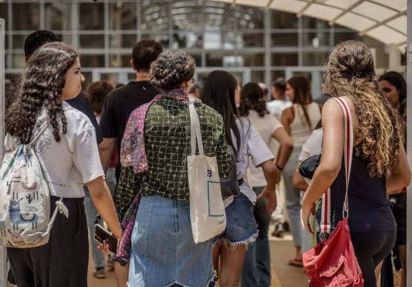 MEC autoriza mais vagas de direito e medicina em instituições privadas