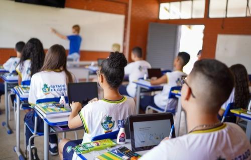 Tecnologia e inovação: aposta para reduzir evasão escolar e melhorar qualidade do ensino
