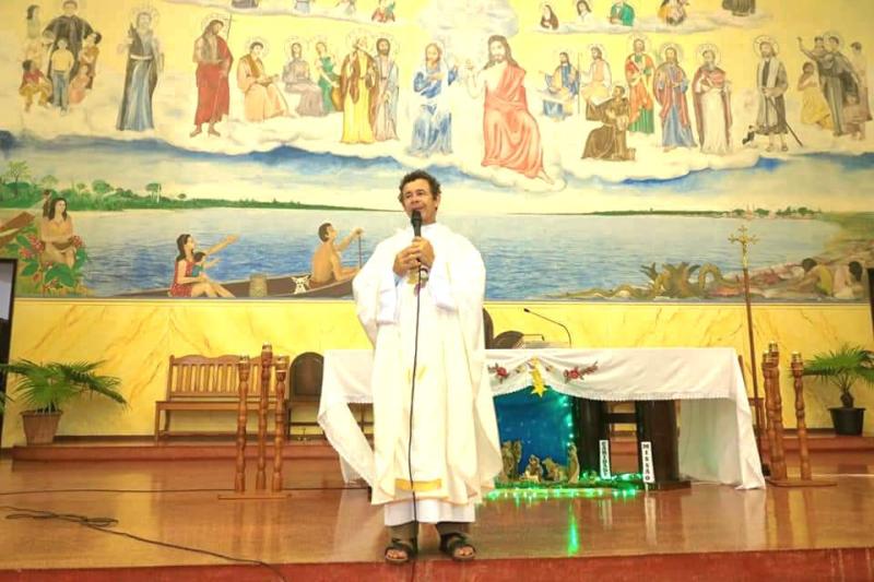População de Barreirinha participa da missa de gratidão pelos cinco anos de serviço do Padre Irineu Neubanner
