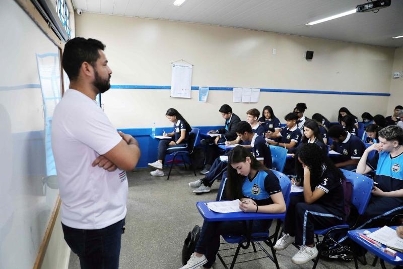 Rede estadual de ensino tem mais de 700 alunos aprovados no PSC 2024 da Ufam
