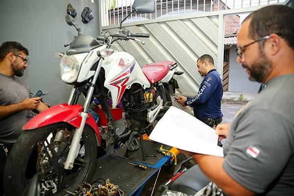 Detran-AM e PC-AM desarticulam suposta quadrilha envolvida em roubo de veículos e ‘rolezinhos’