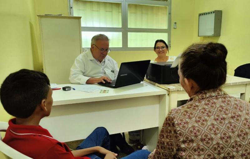 Parintins realiza mais de 200 atendimentos com neuropediatra e mastologista 