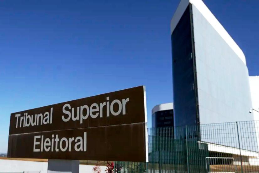 TSE multa Haddad por impulsionar busca usando nome de adversário