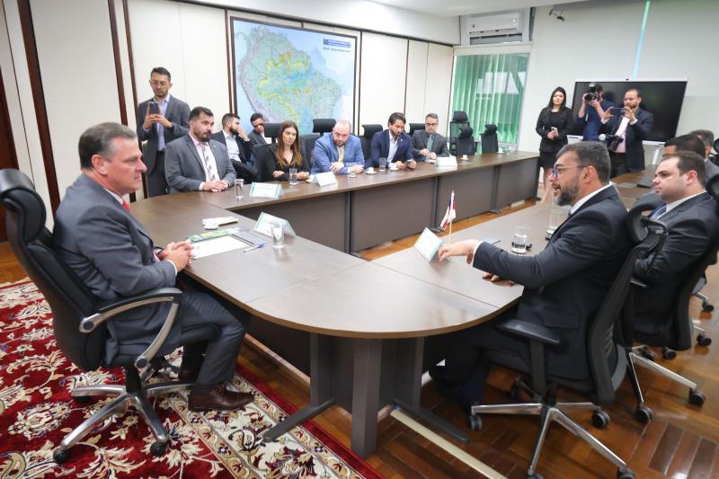 Wilson Lima recebe sinalização de que Amazonas está próximo de se tornar estado livre de febre aftosa sem vacinação