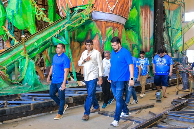 Secretário Marcos Apolo parabeniza Boi Caprichoso pelo compromisso com artistas e o Festival de Parintins