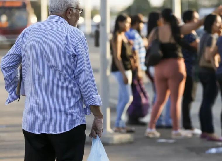 Governo antecipa décimo terceiro de aposentados e pensionistas