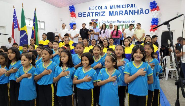 Prefeito de Parintins entrega Escola Beatriz Maranhão totalmente revitalizada